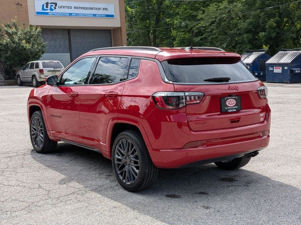 Used 2022 Red Jeep Limited image 7
