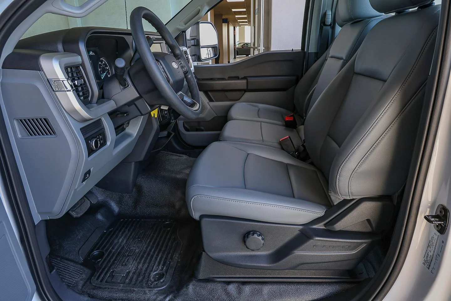 New 2026 Oxford White Ford F-450® XL image 9