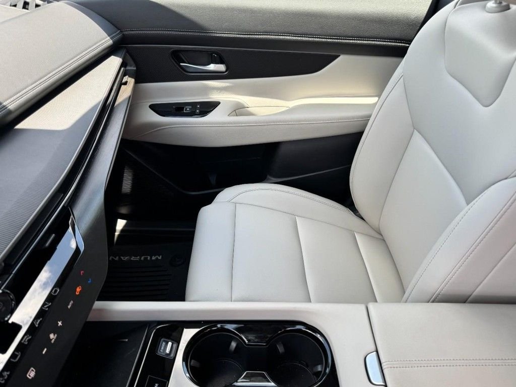 Used 2025 White Nissan SV image 13