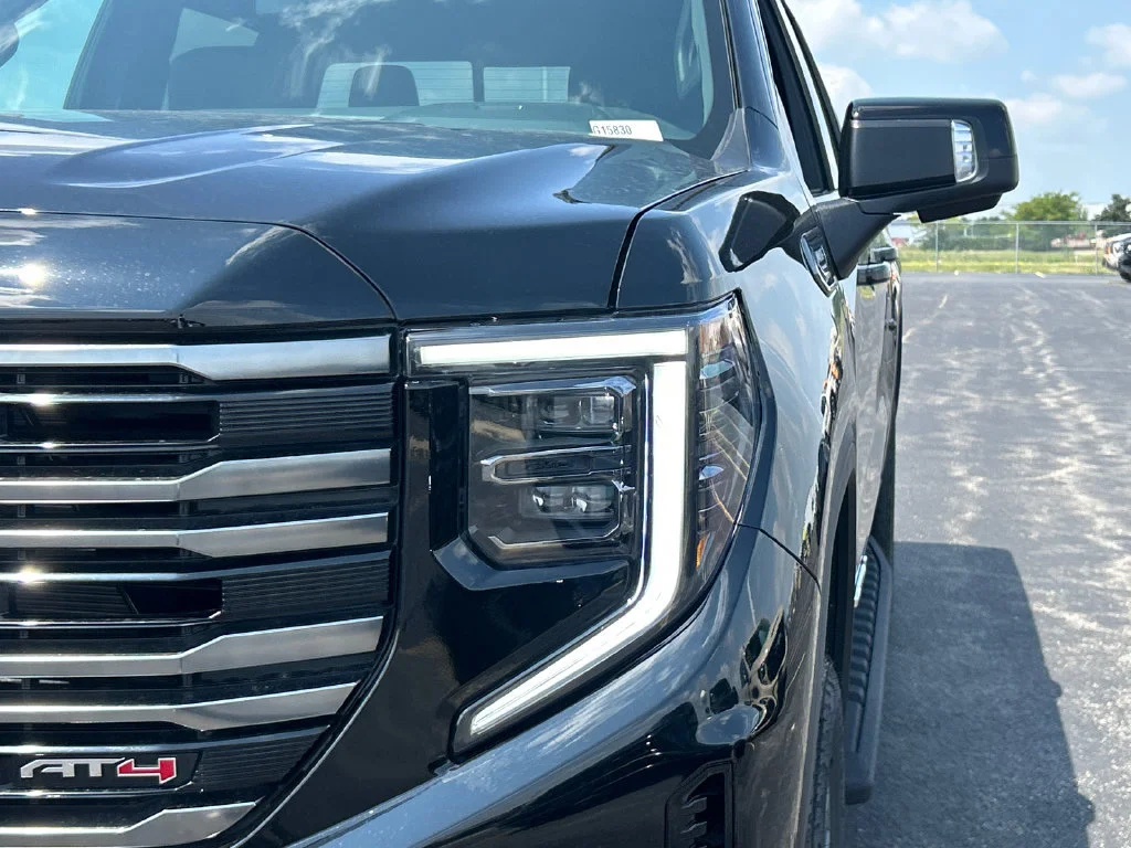 2026 GMC Sierra 1500 AT4 - Photo 11