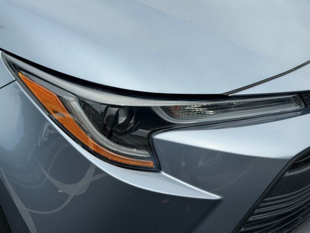 Used 2024  Toyota LE image 34