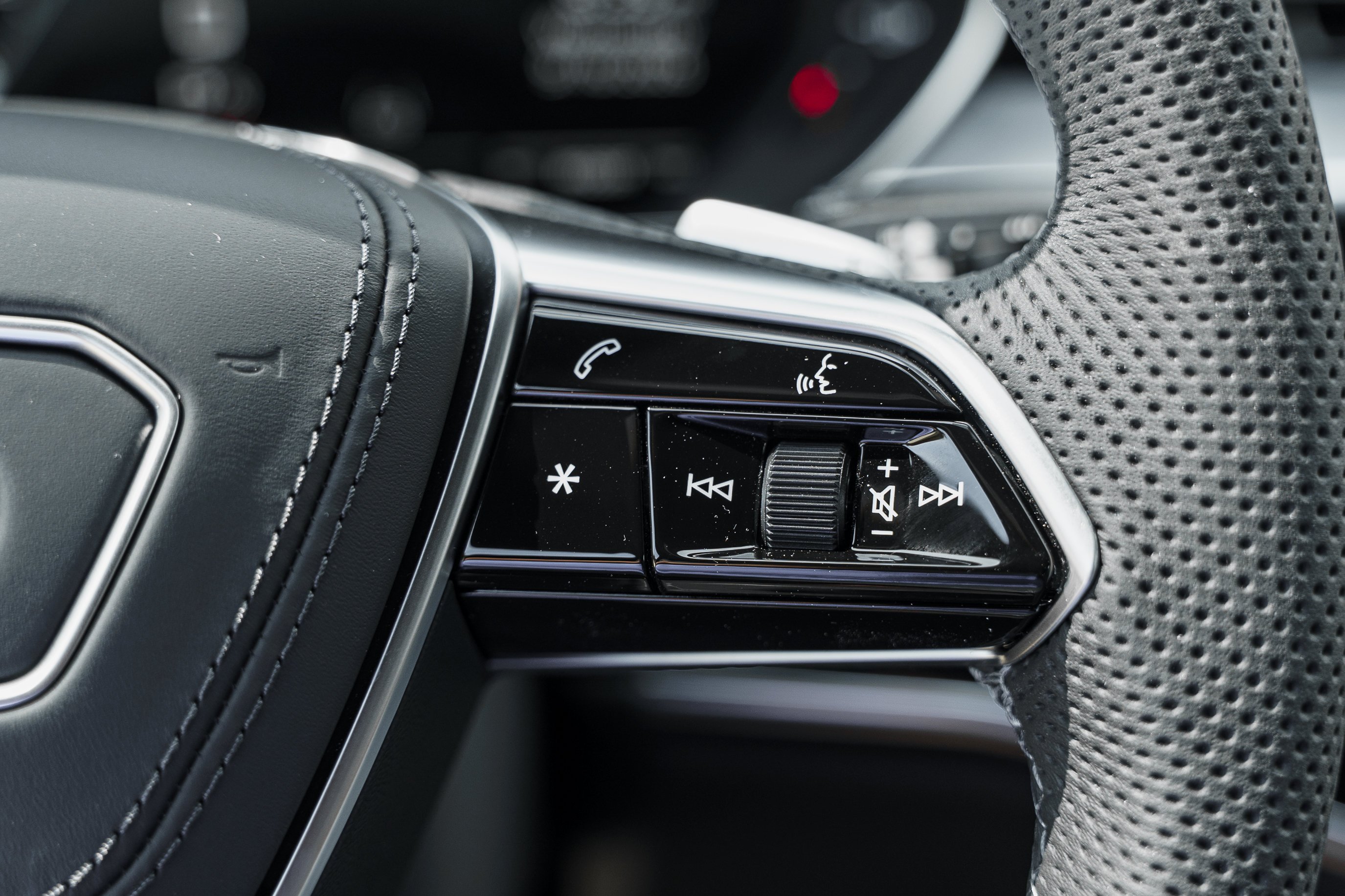 2027 Audi S8 Base - Photo 17
