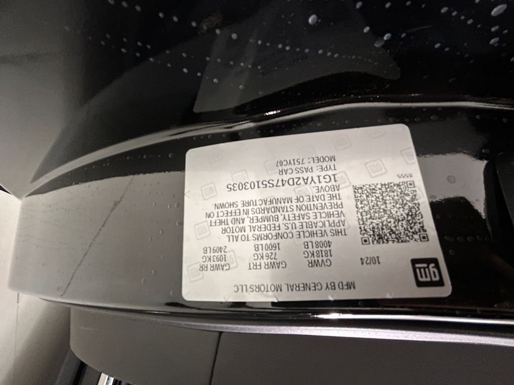 Used 2025 Black Chevrolet Stingray image 20