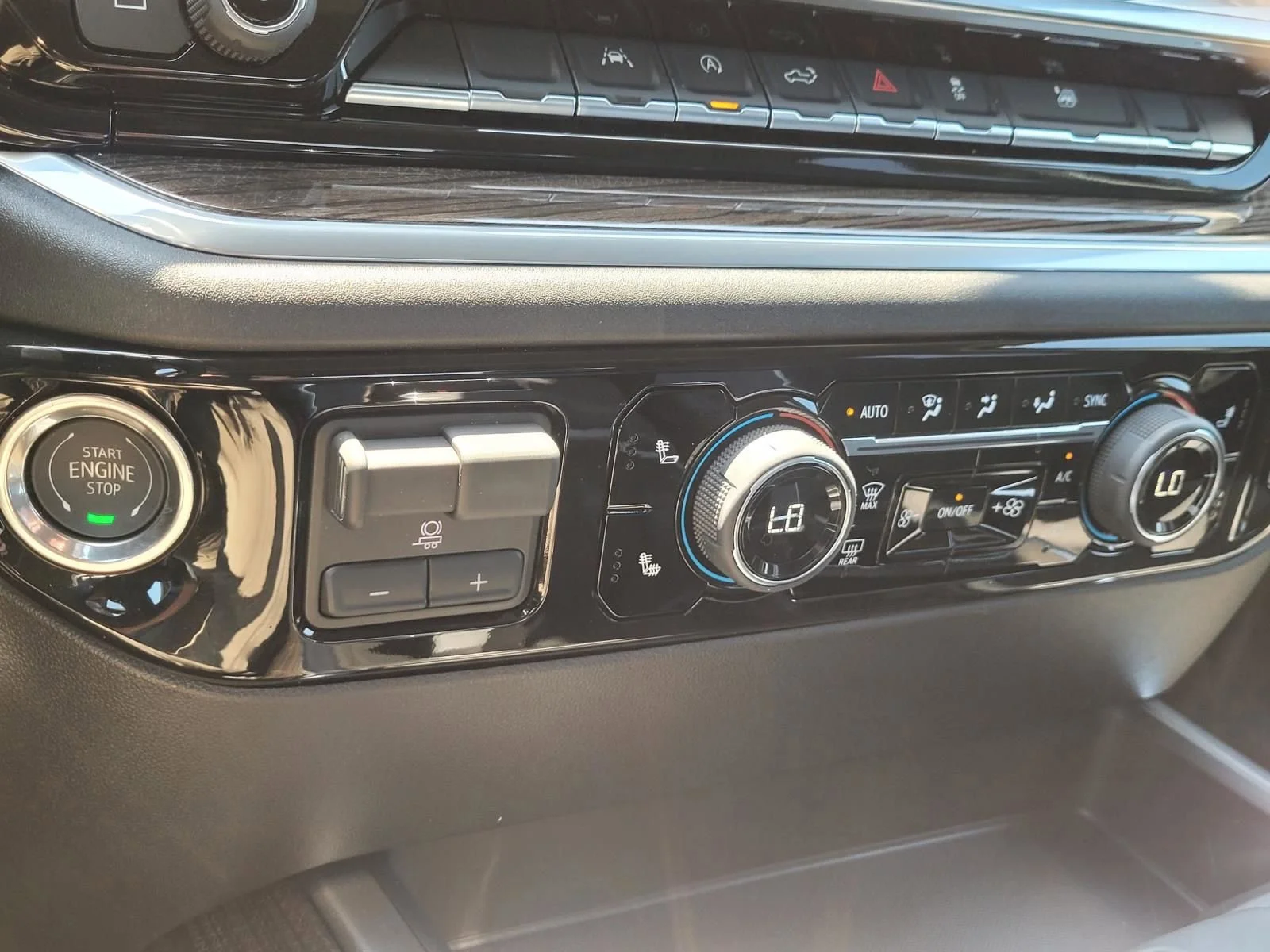2026 Chevrolet Silverado 1500 RST - Photo 18