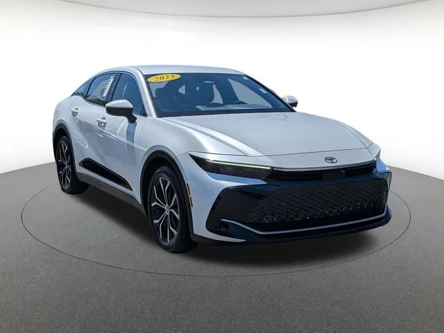 Used 2023 White Toyota XLE image 2