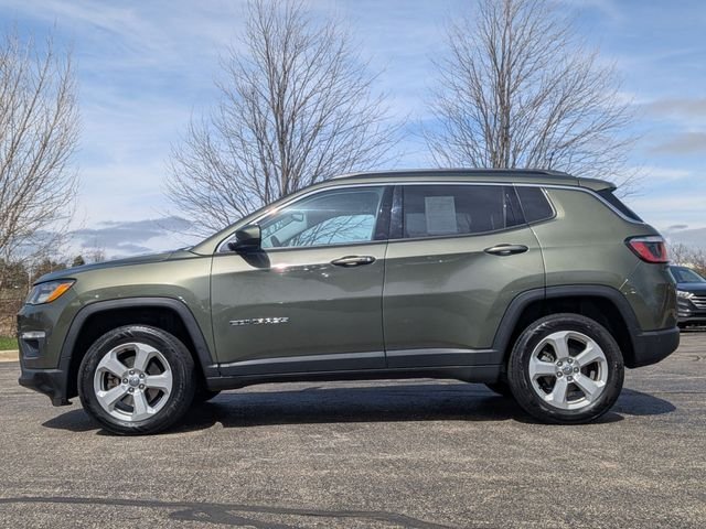 Used 2017 Green Jeep Latitude image 4