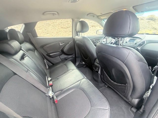 Used 2015 Gray Hyundai SE image 27