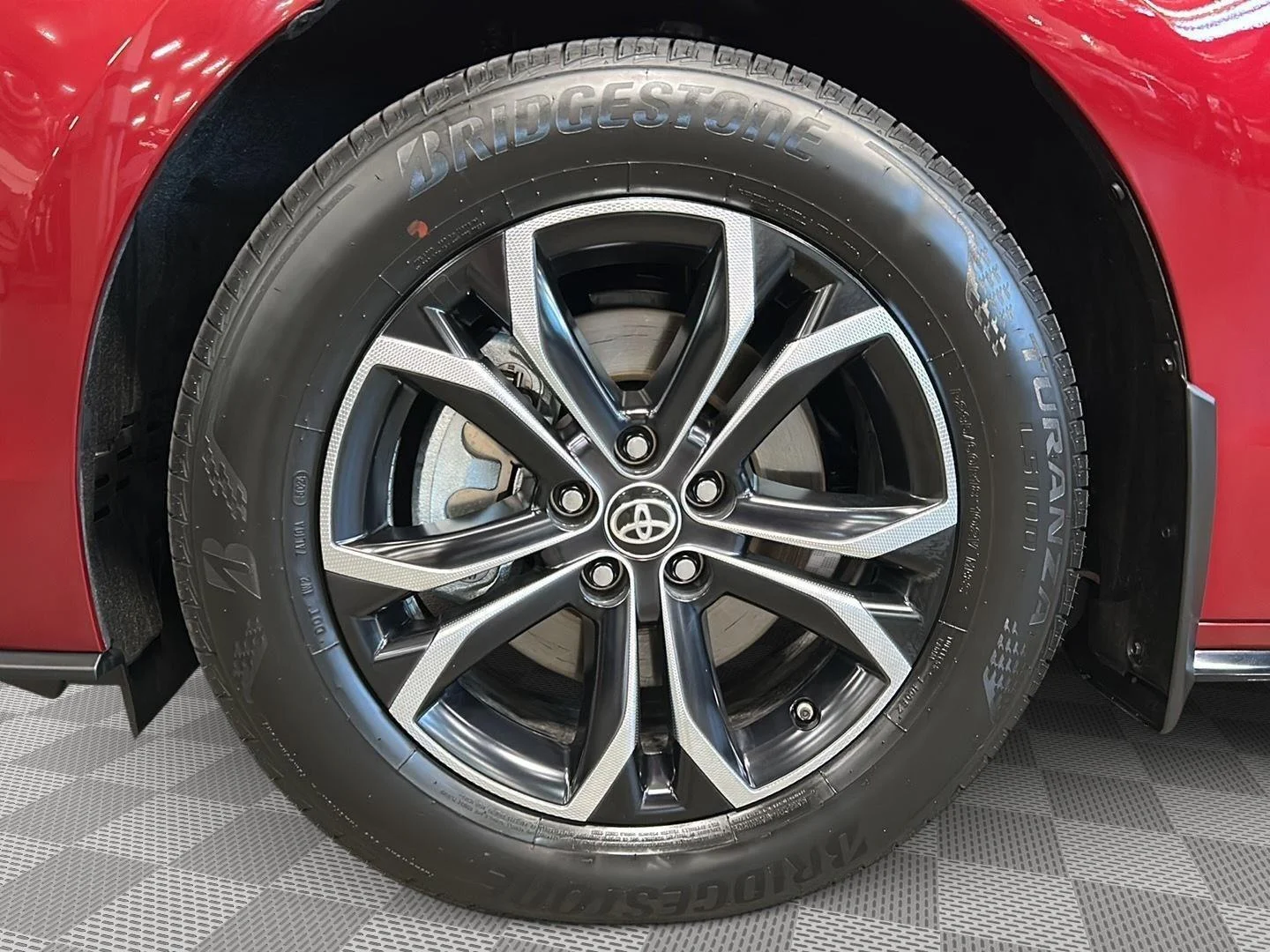 Used 2025 Ruby Flare Pearl Toyota Platinum image 21