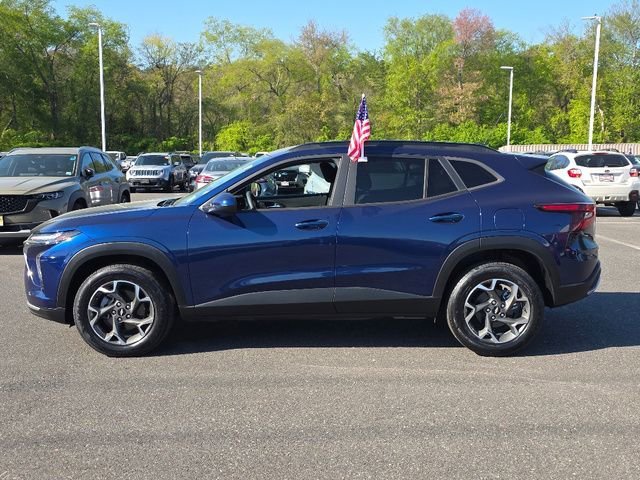 2024 Chevrolet Trax LT - Photo 12