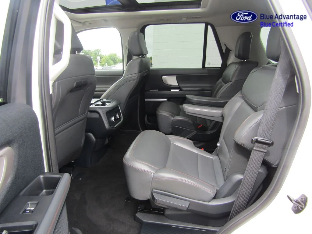 Certified Used 2025 Star White Ford Active image 41