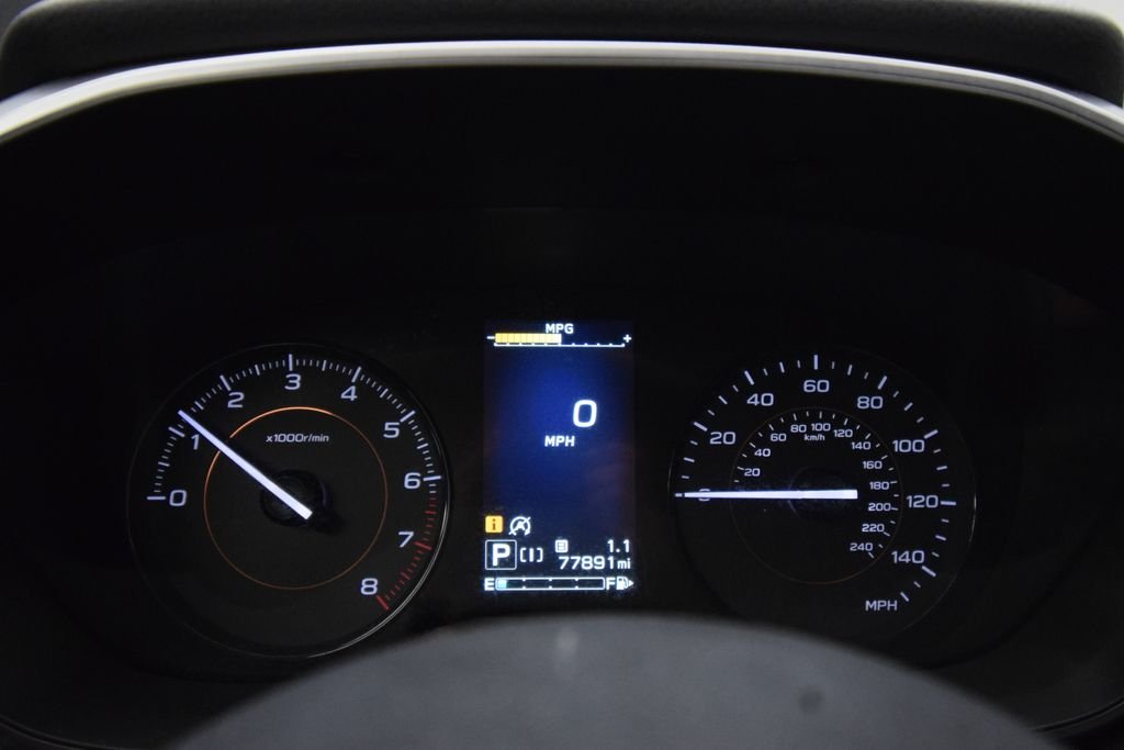 Used 2022 Ice Silver Metallic Subaru Premium image 18