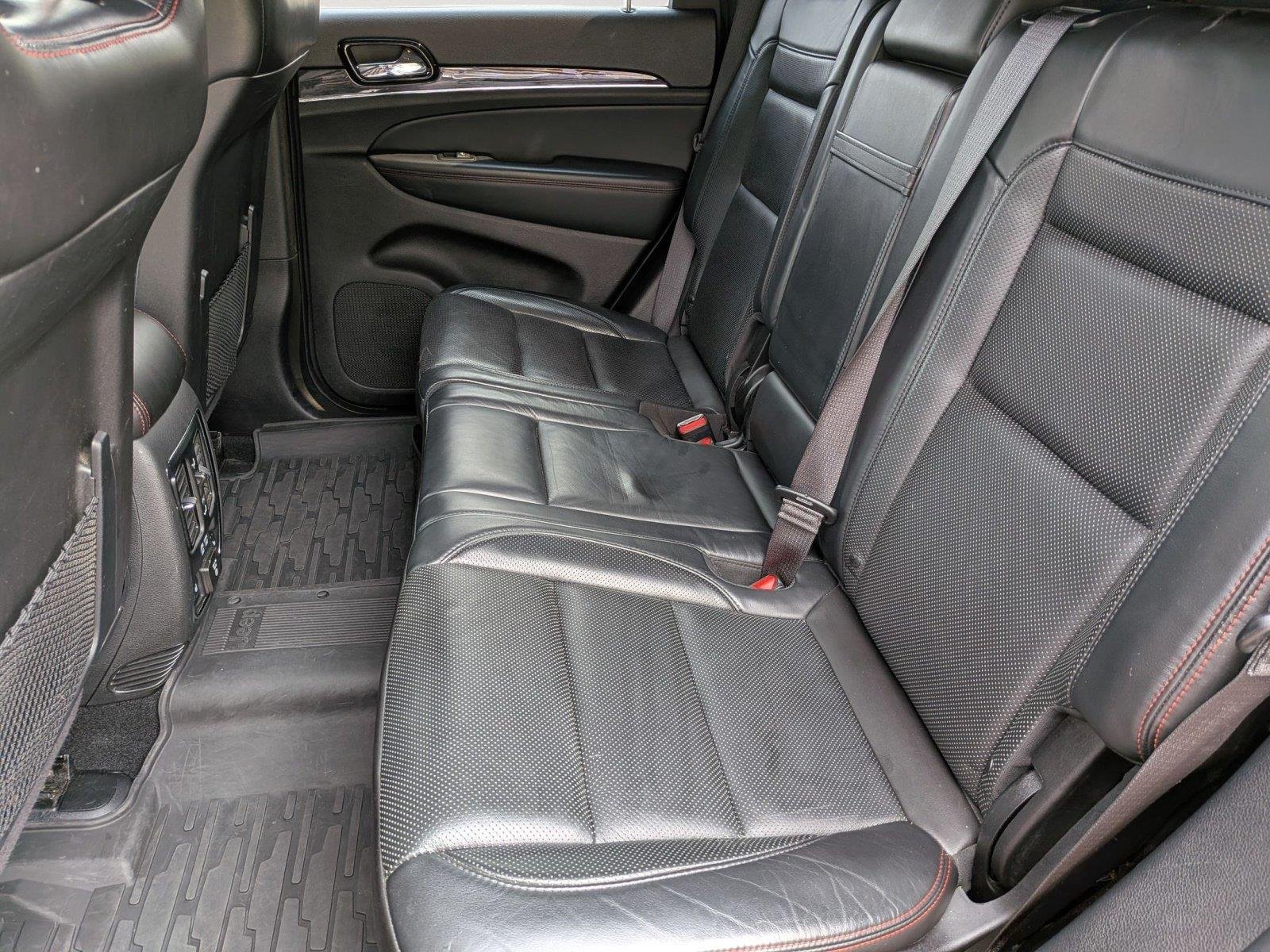 Used 2021 Sting-Gray Clearcoat Jeep Trailhawk image 27