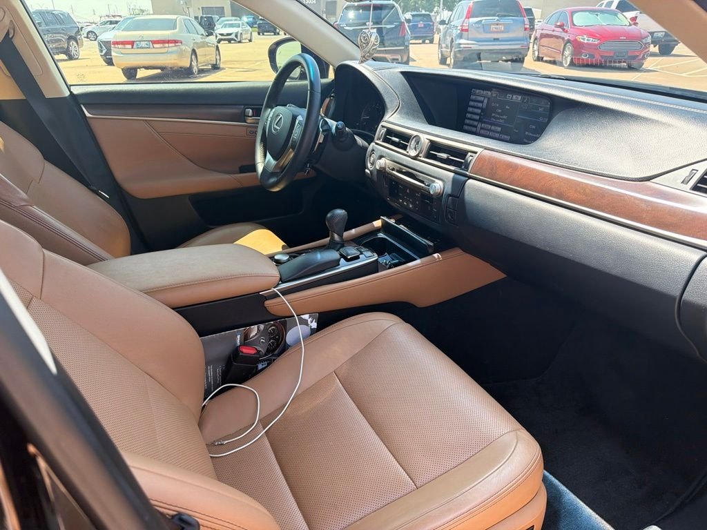 Used 2014 Black Lexus 350 image 9