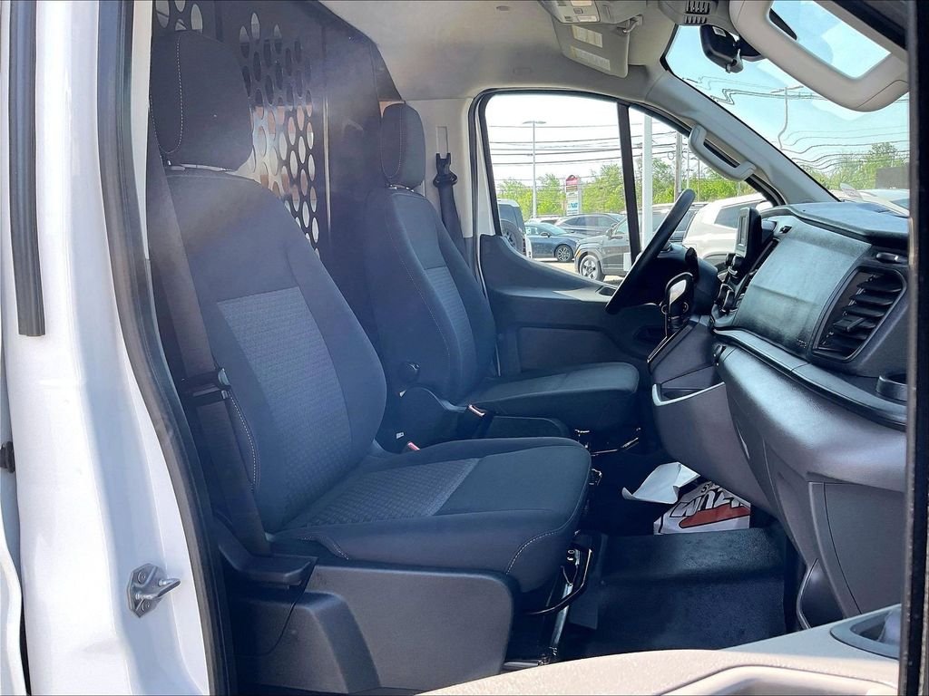 Used 2025 White Ford Base image 11