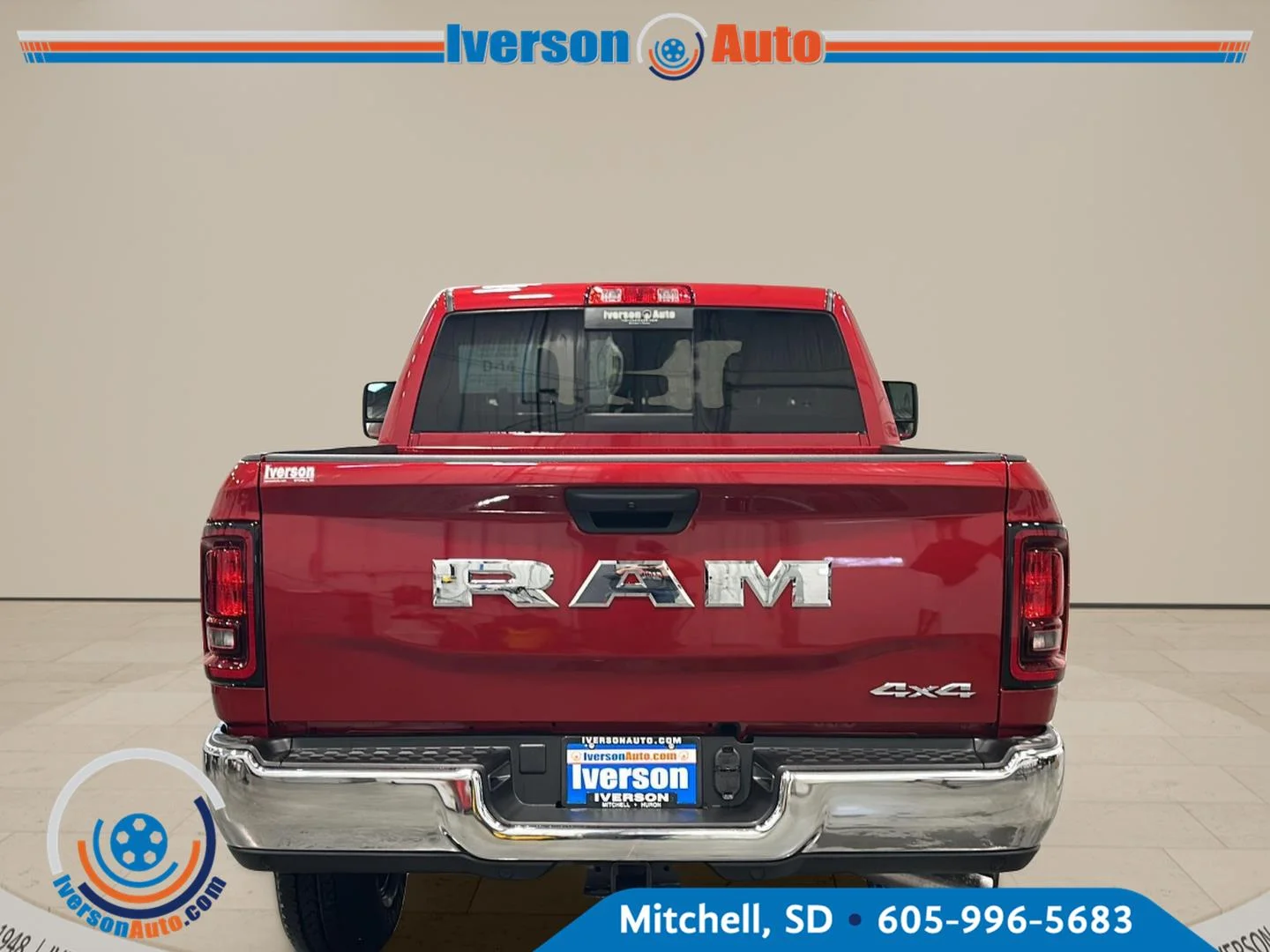 New 2027 Molten Red Pearl-Coat Exterior Paint RAM Tradesman image 6