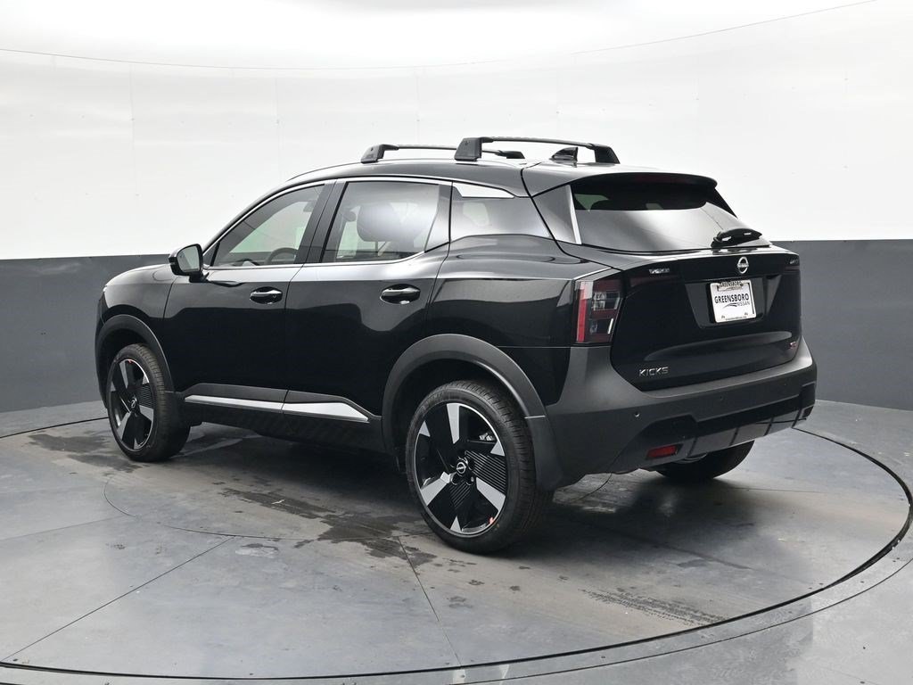Certified Used 2026 Super Black Nissan SR image 6