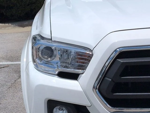 Used 2023 White Toyota SR5 image 15
