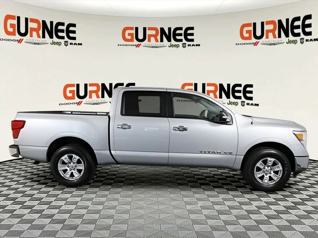 Used 2019 Silver Nissan SV image 15