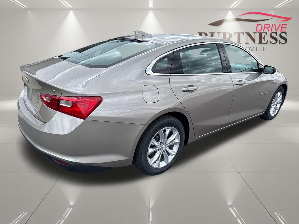 Used 2023 Gray Chevrolet LT image 8