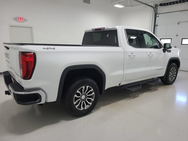Used 2019 Summit White GMC SLE image 5