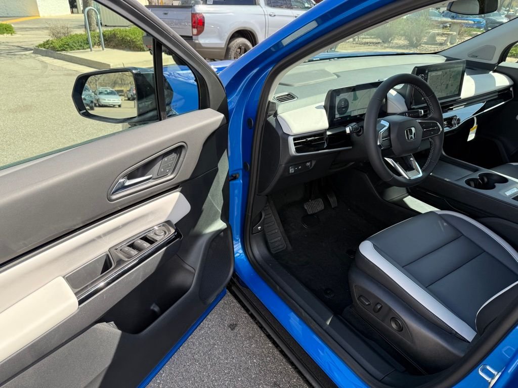 New 2026 Pacific Blue Metallic Honda Touring image 12