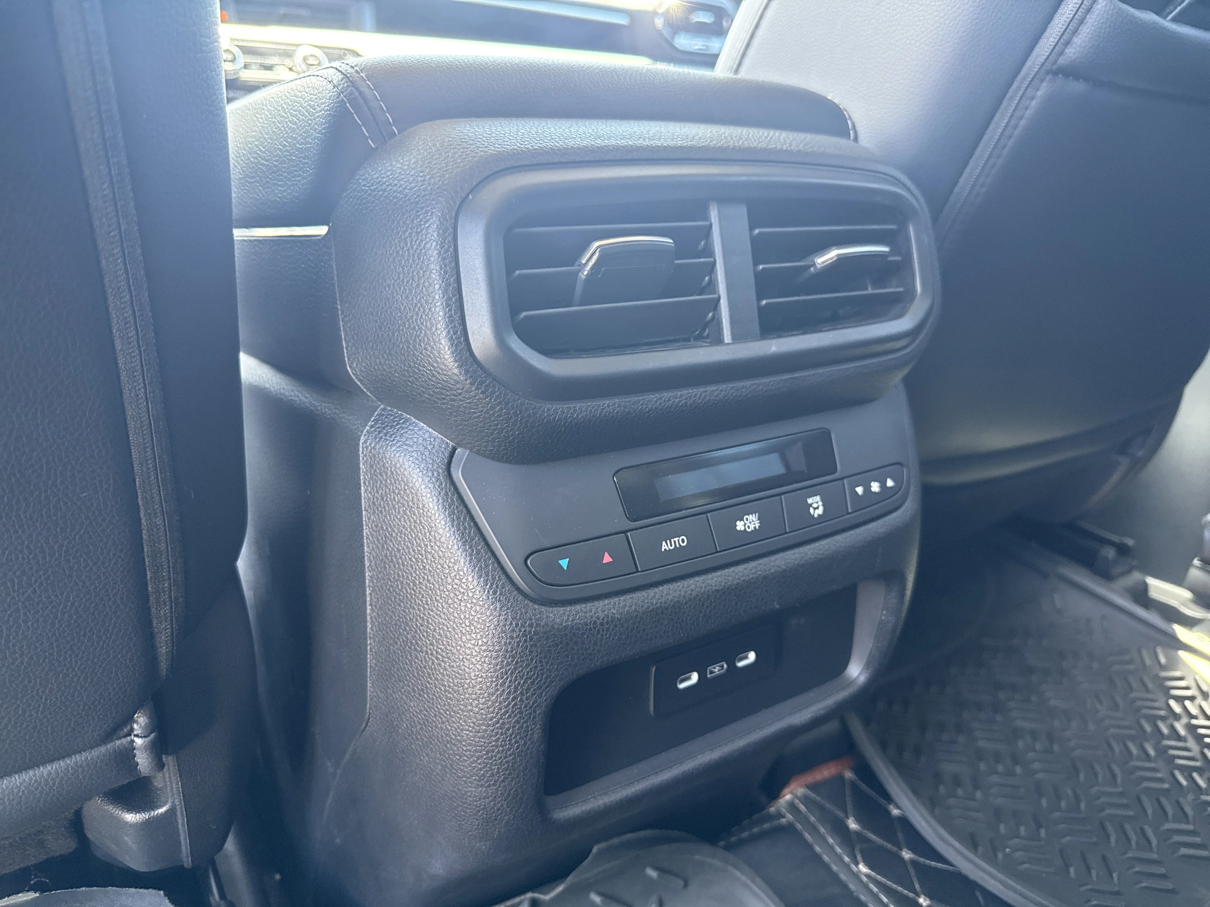 2024 Honda Pilot Touring - Photo 46