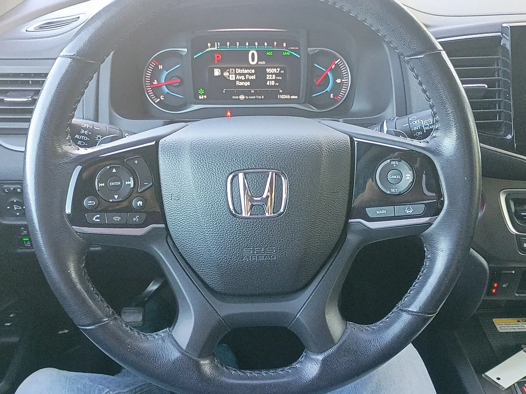 Certified Used 2022 Crystal Black Pearl Honda SE image 23
