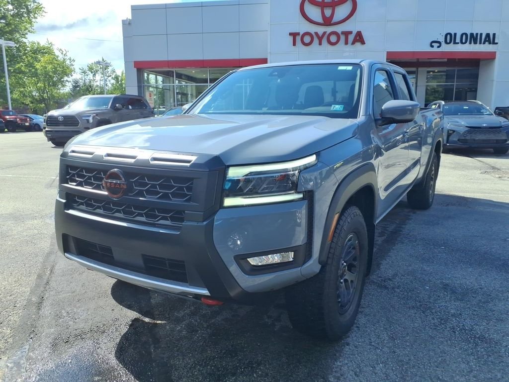 Used 2025 Boulder Gray Pearl Nissan PRO-4X image 8