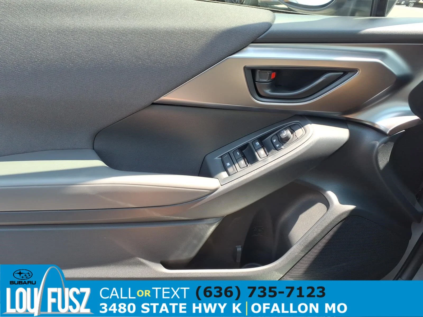 Used 2025 Ice Silver Metallic Subaru Base image 23