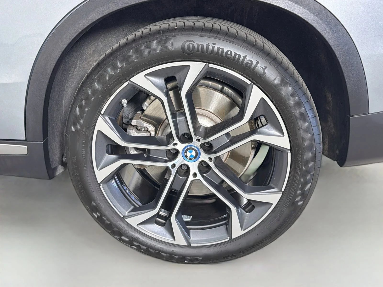 Certified Used 2024 Skyscraper Gray Metallic BMW xDrive50e image 32