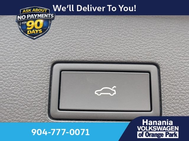 New 2026 White Volkswagen 2.0T SE w/Technology image 13