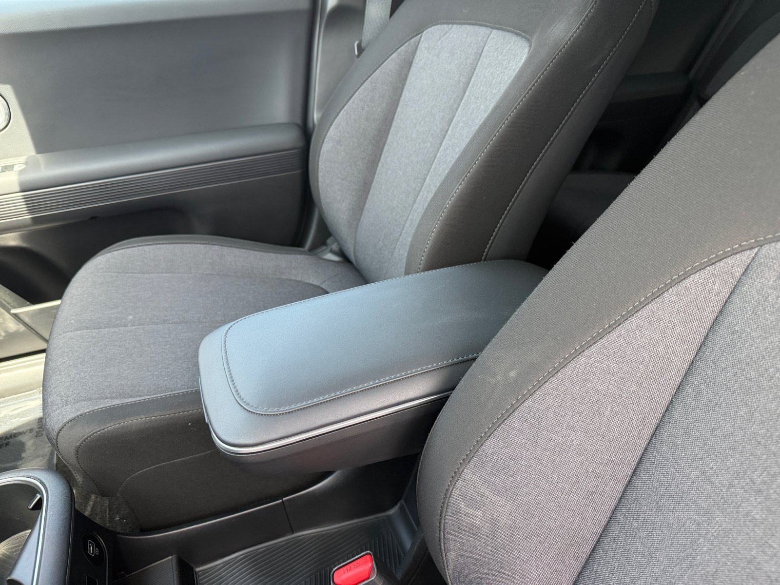 Certified Used 2024 Abyss Black Hyundai SEL image 14