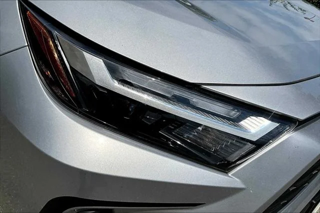 Certified Used 2022 SILVER SKY METALLIC Toyota  image 26