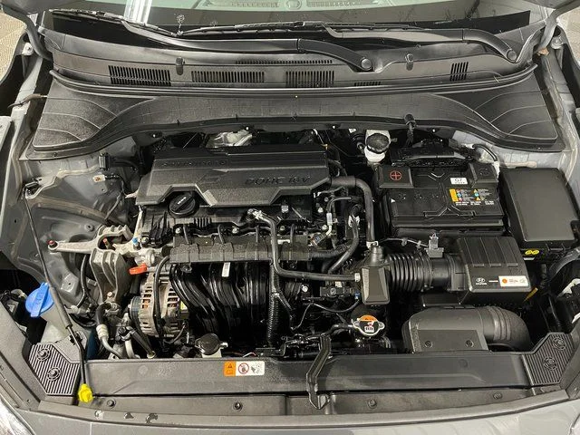 Used 2023 Gray Hyundai SEL image 13