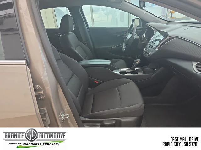 2025 Chevrolet Malibu 1LT - Photo 36