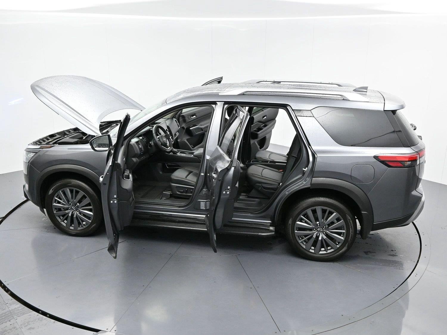 Used 2025 Gun Metallic Nissan SL image 36