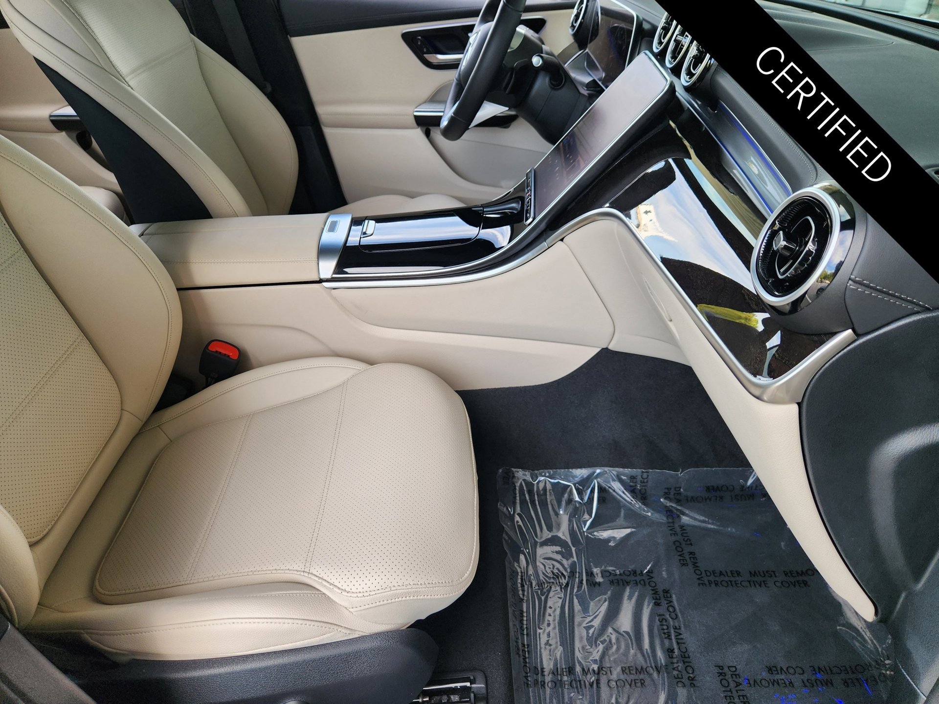 Certified Used 2024 Mojave Silver Metallic Mercedes-Benz GLC 300 image 14