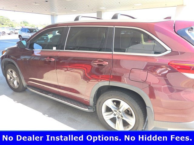 Used 2018 Ooh La La Rouge Mica Toyota Limited image 4