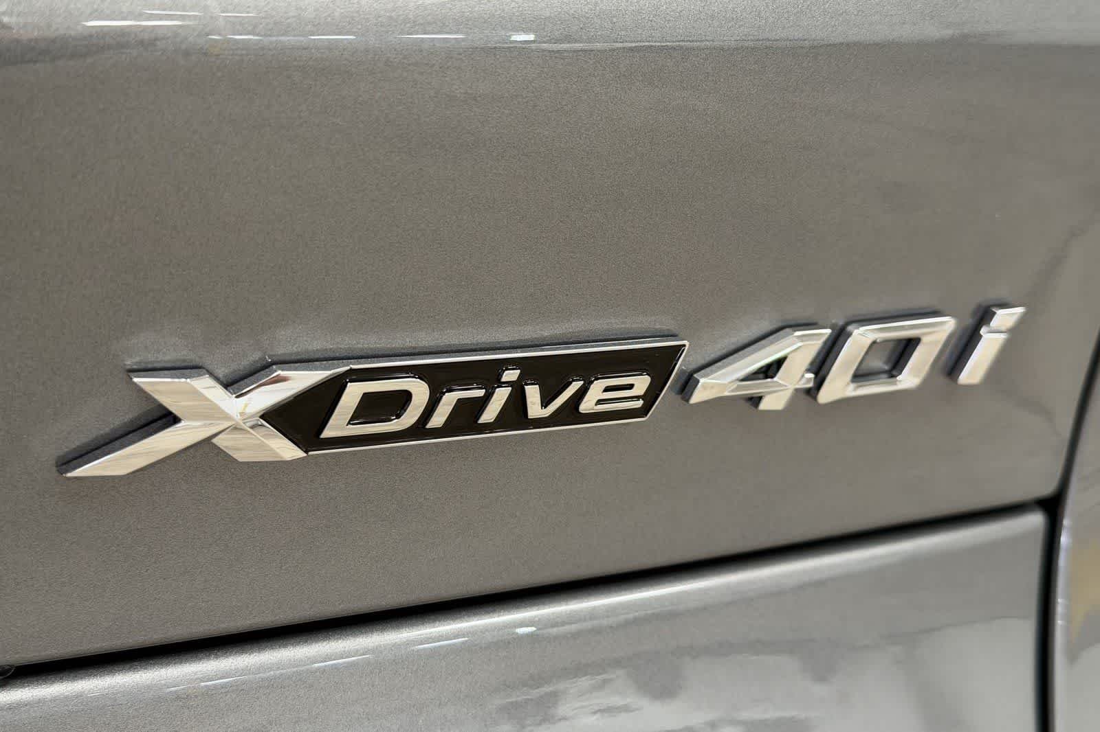 New 2026 Skyscraper Grey Metallic BMW xDrive40i image 26