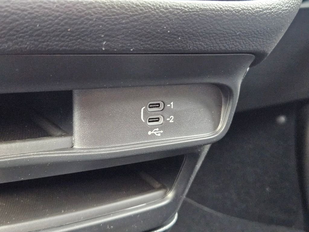 2026 Chrysler Voyager LX - Photo 24