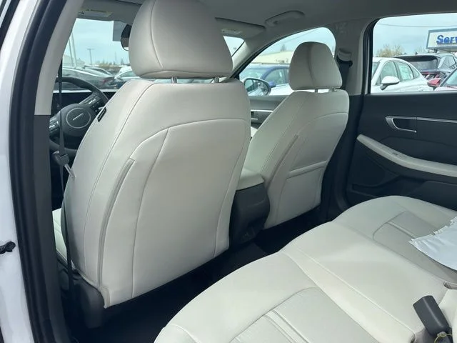 2025 Hyundai Sonata SE - Photo 16