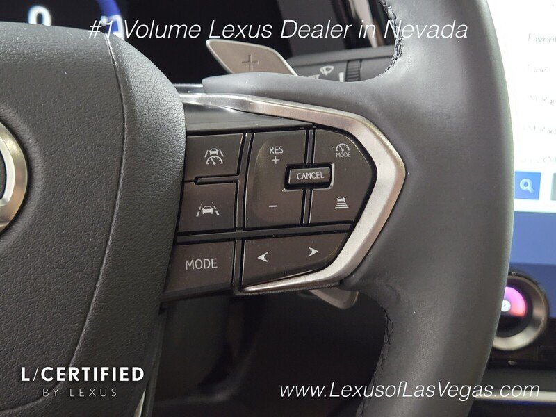Certified Used 2024 Iridium Lexus PREMIUM image 33