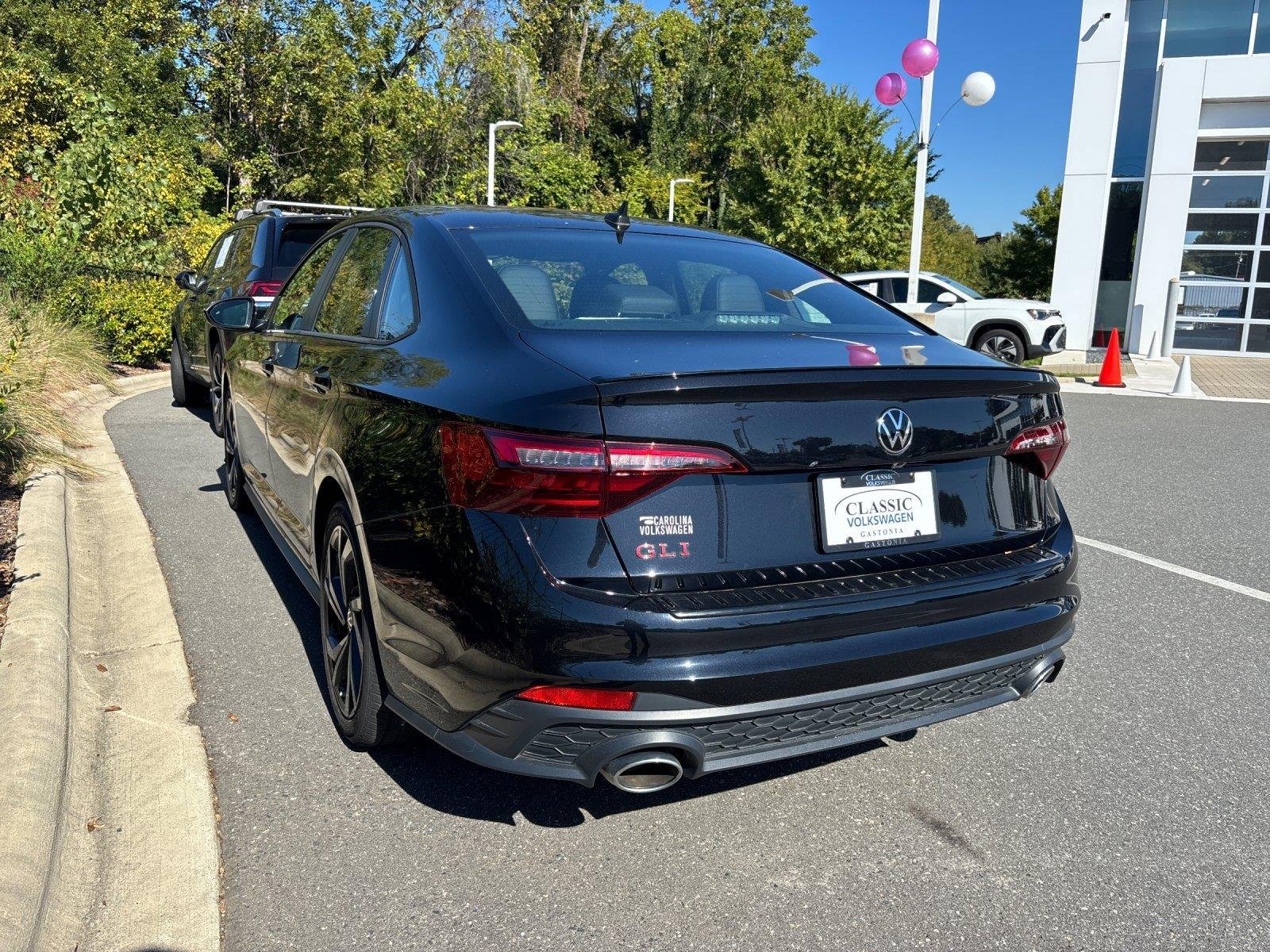 Used 2024 Deep Black Pearl Volkswagen Autobahn image 3