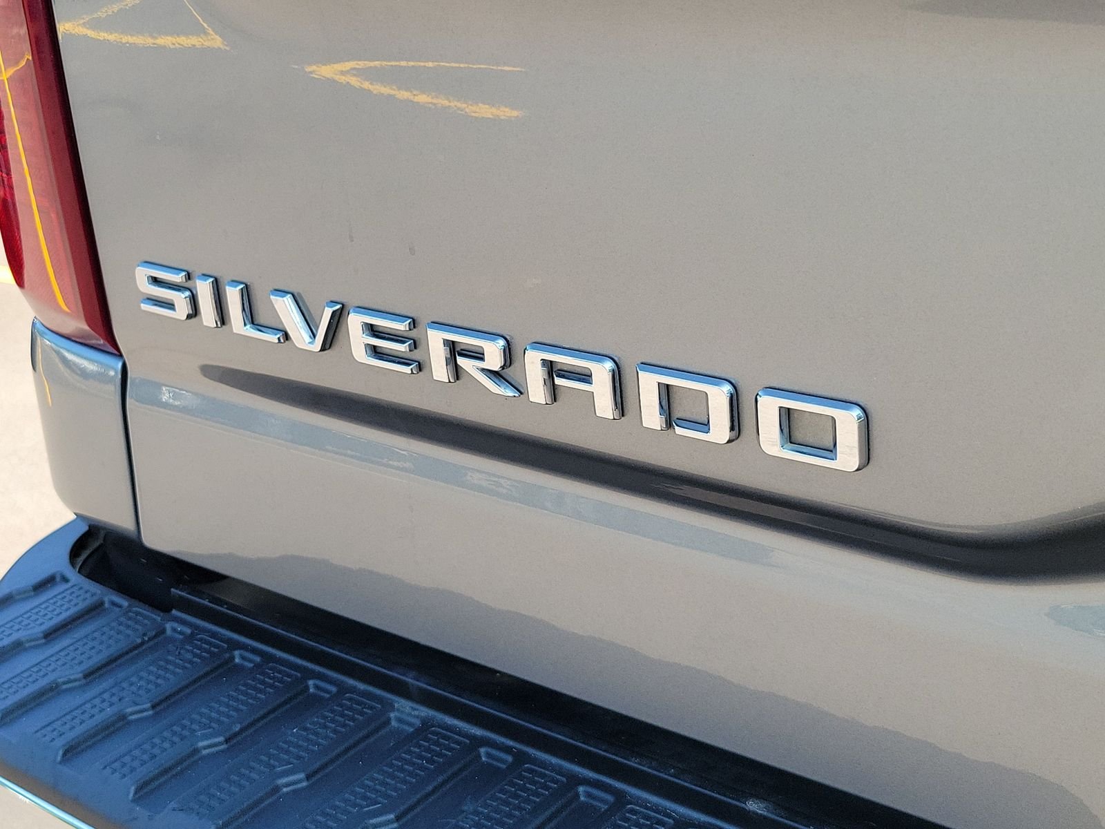 Used 2025 Gray Chevrolet LT image 7