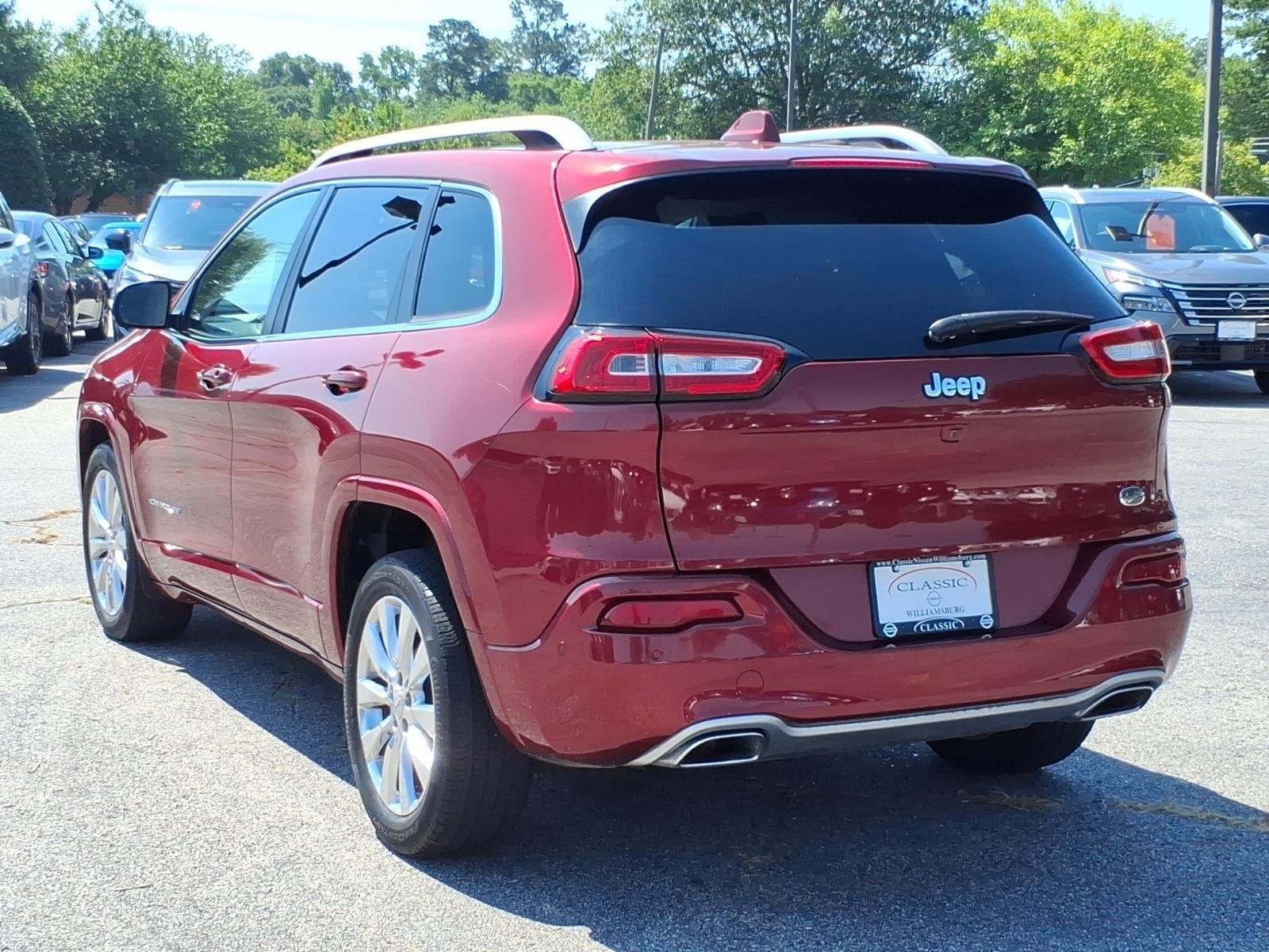 Used 2016 Deep Cherry Red Crystal Pearlcoat Jeep Overland image 9