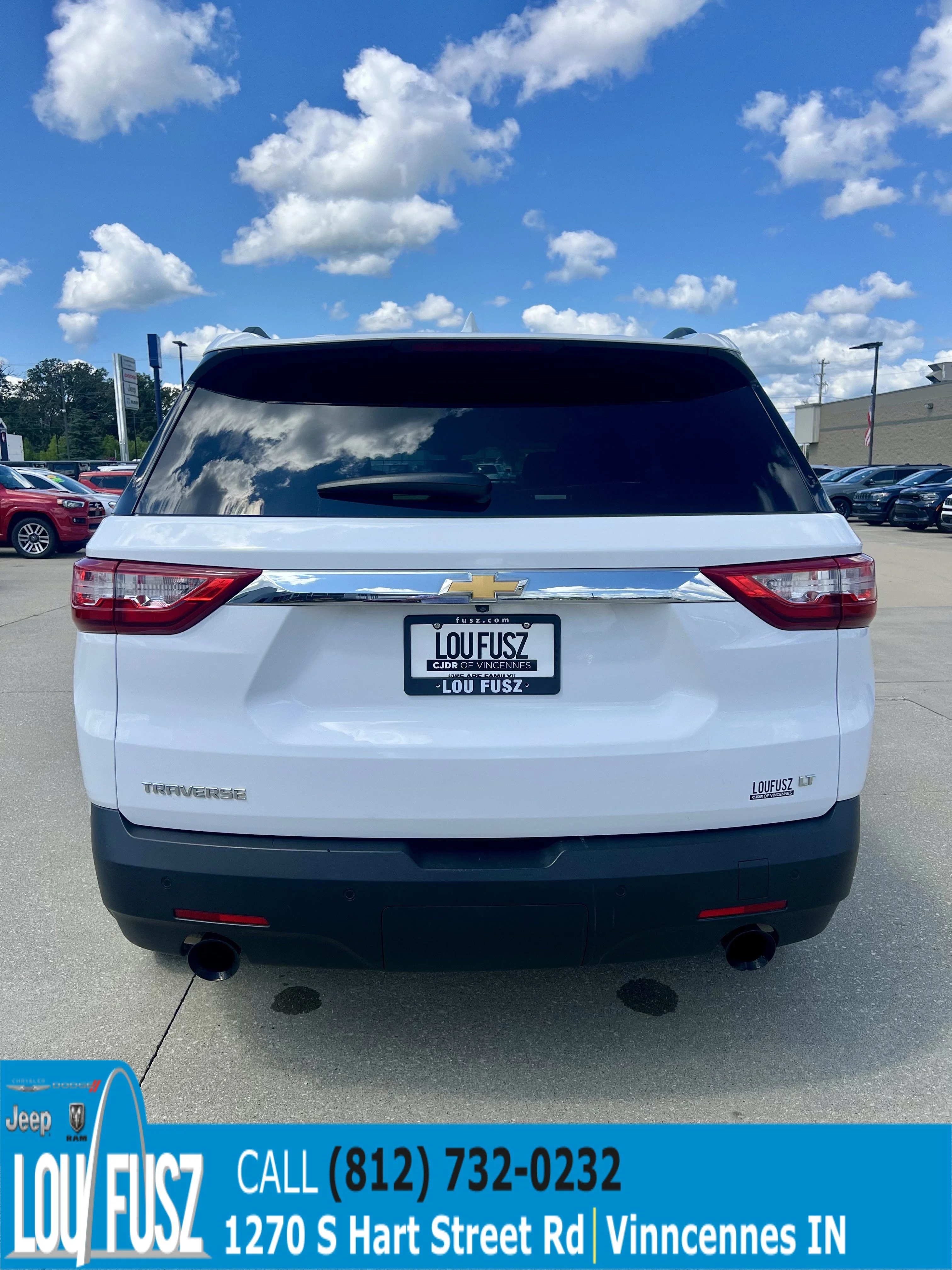 Used 2019 Summit White Chevrolet LT Cloth image 6