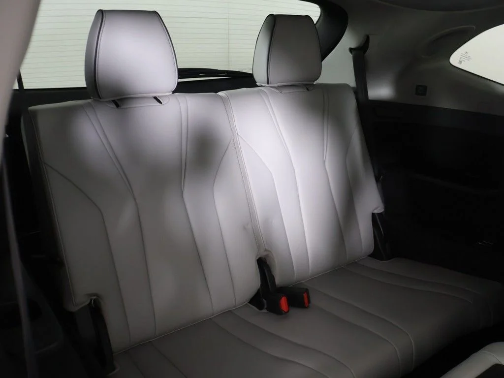 Used 2022 Silver Acura Advance image 37