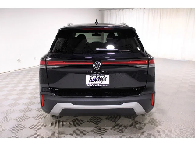 New 2026 Deep Black Pearl Volkswagen 2.0T SE image 27