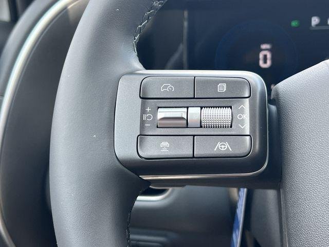 New 2026 White Hyundai SE FWD image 25