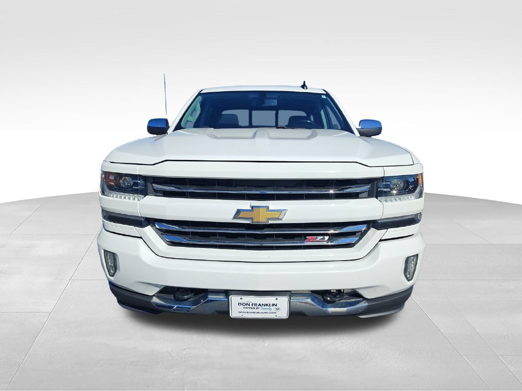 Used 2018 SUMMIT WHITE Chevrolet LTZ image 8